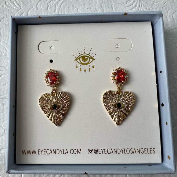 Eye Candy Corazón Statement Earrings - Picture 2 of 3